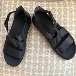 Vionic Women's Harmony Recovery Black Sandals - 9W